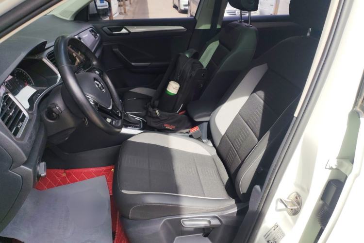 Used Volkswagen T-ROC 2020 230TSI DSG Two-Wheel Drive Advanced Version Left Front Seat