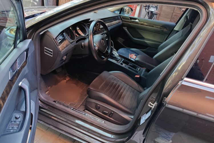 Used Volkswagen Magotan 2017 330TSI DSG Luxury Model