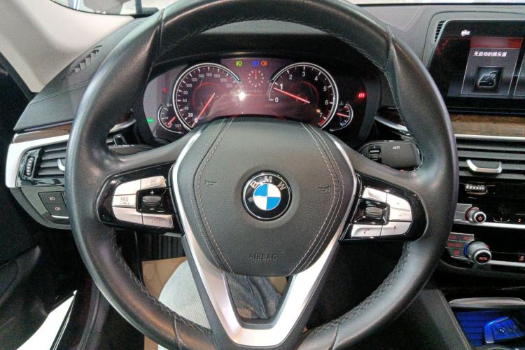 Used BMW 5 Series 2018 525Li Luxury Package