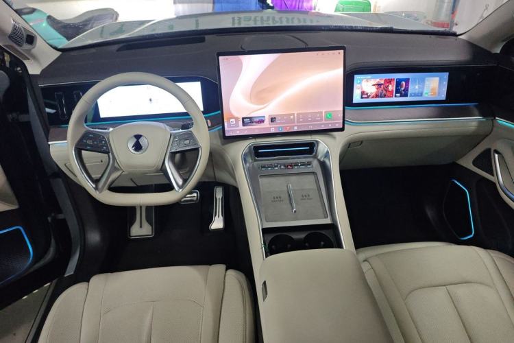 Used Denza N9 2025 Flagship Model Center Console