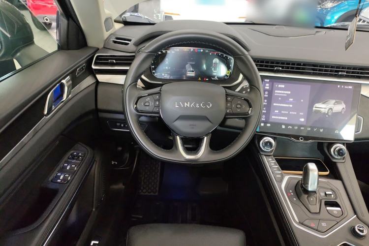 Used Lynk & Co 01 2021 2.0TD Two-Wheel-Drive Pro Trim Steering Wheel