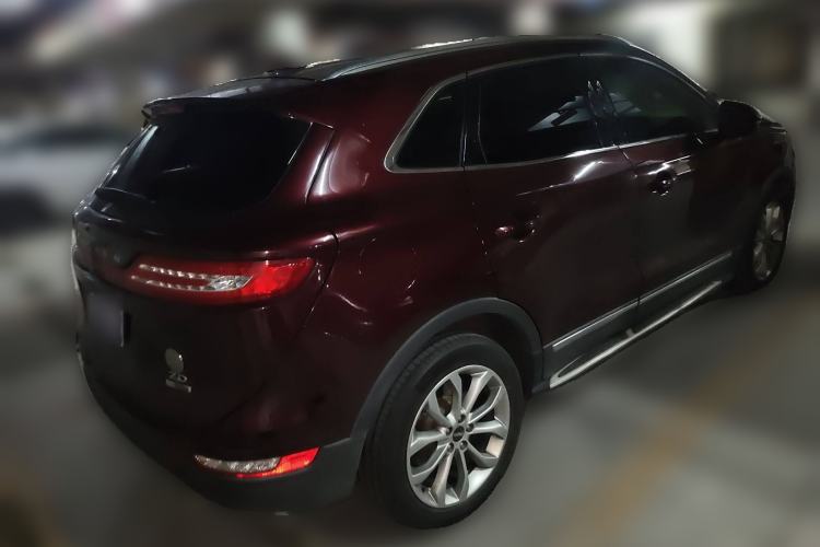 Used Lincoln MKC 2016 2.0T Two-Wheel Drive Luxury Edition Rear Right 45 Deg