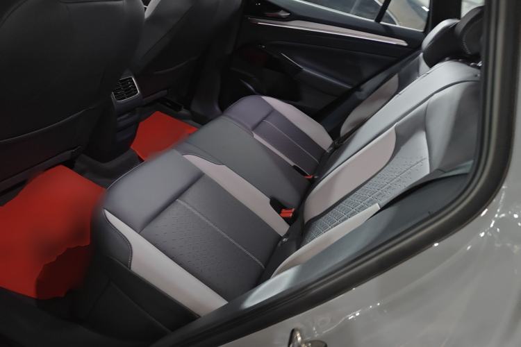 Used Volkswagen ID.4 CROZZ 2026 Model Pure Enjoyment Edition PURE
