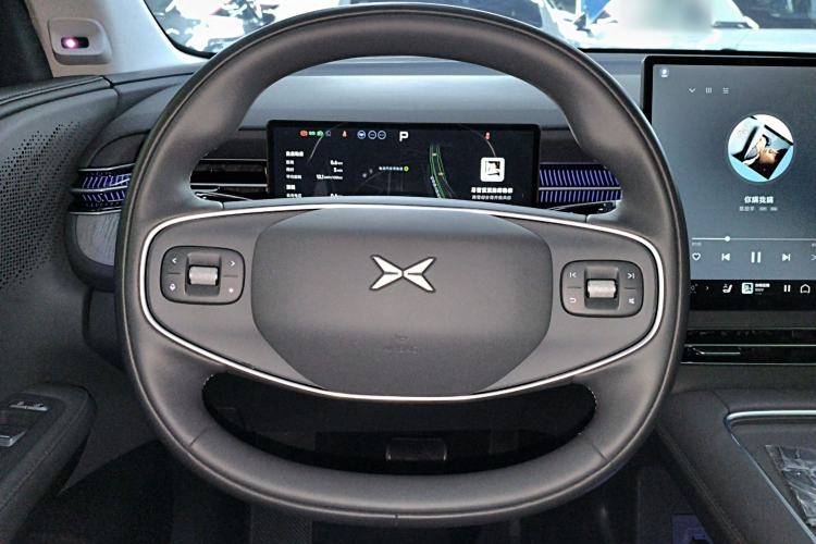 Used XPeng G6 2025 625 Long-Range Max Flagship Edition Steering Wheel