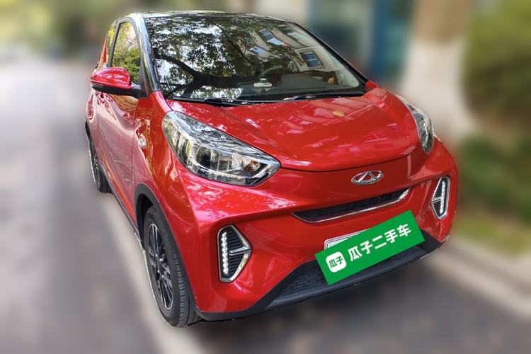 Used Chery Little Ant 2022 Restyled Version Sweet Pink Edition Half-Sugar Version 28.8 kWh 30 kW 301 km Front Right 45 Deg