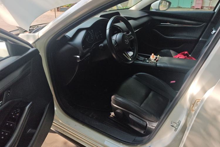 Used Mazda 3 Axela 2022 2.0L Automatic Zhiya Edition
