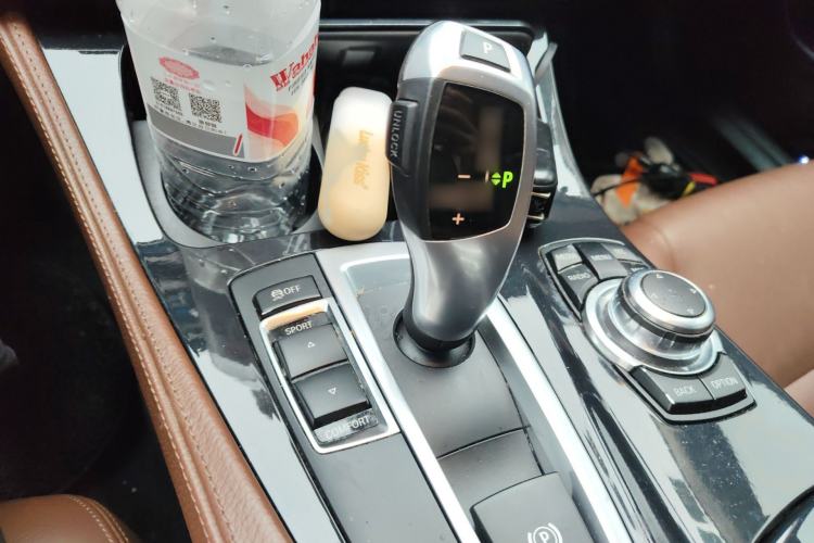 Used BMW 5 Series 2014 520Li Elegant Model
