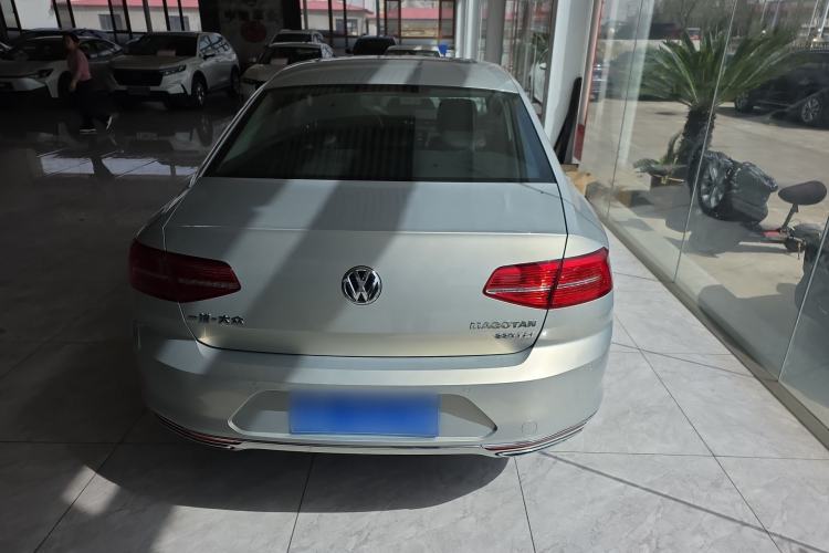 Used Volkswagen Magotan 2018 Facelift 330TSI DSG Luxury Model
