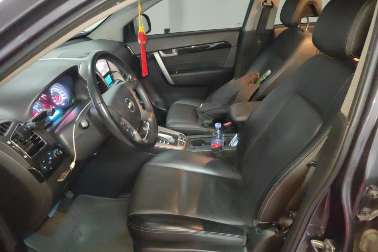 Used Chevrolet Captiva 2014 2.4L 4x4 Flagship Edition 7 Seats
