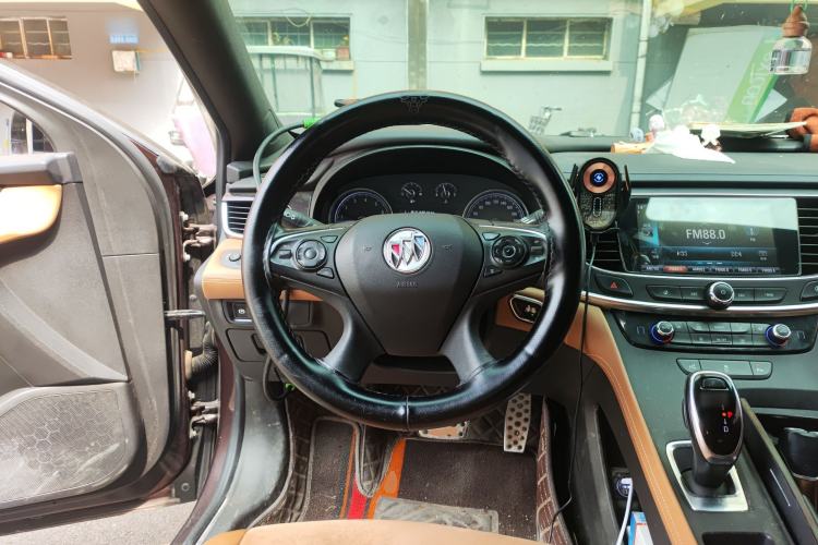 Used Buick LaCrosse 2018 28T Elite Edition