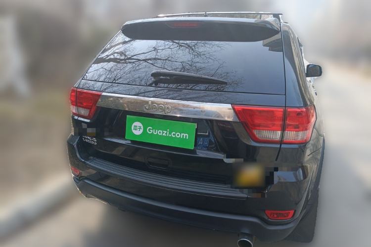 Used Jeep Grand Cherokee 2011 Revised Version 3.6L Comfort Edition
