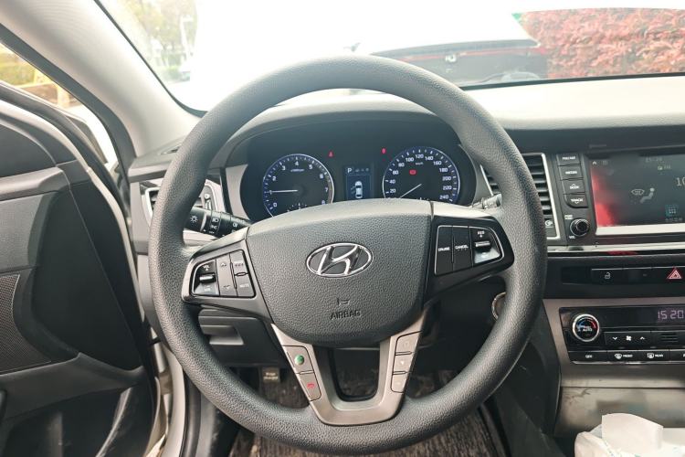 Used Hyundai Mistra 2016 1.8L Automatic Smart GLS
