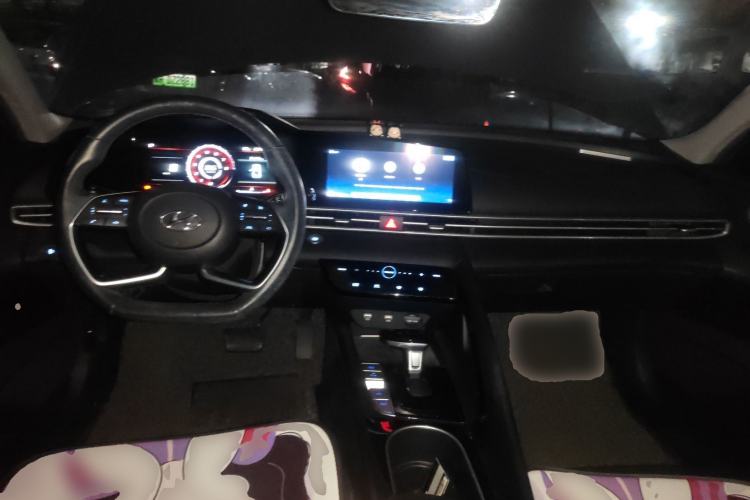 Used Hyundai Elantra 2022 1.5L CVT LUX Prestige Edition