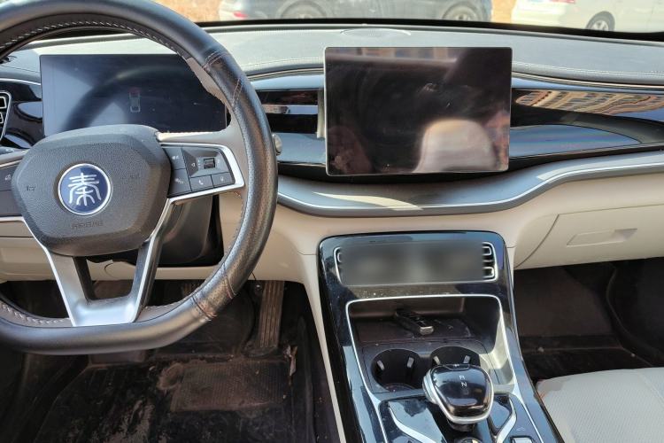 Used BYD Qin PLUS 2023 Champion Edition DM-i 120KM Leading Model
