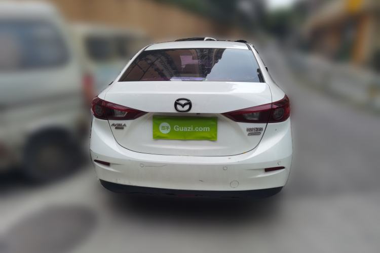 Used Mazda 3 Axela 2016 Sedan 1.5L Automatic Comfort Model