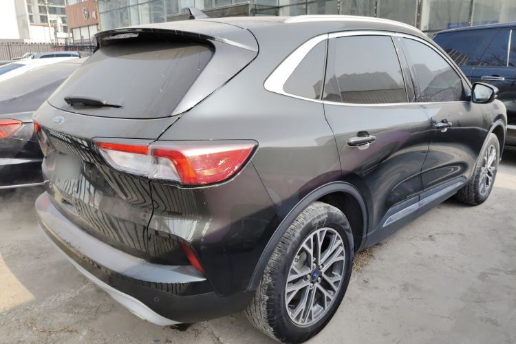 Used Ford Escape 2020 EcoBoost 245 Two-Wheel-Drive Titanium Edition
