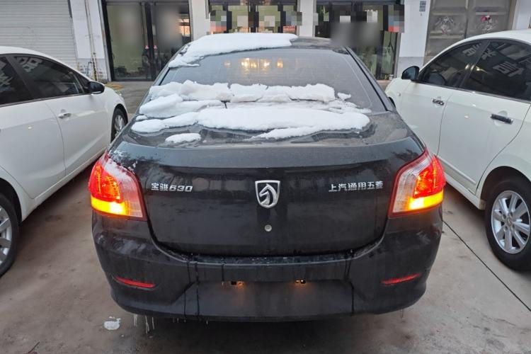 Used Baojun 630 2014 1.5L manual standard version

