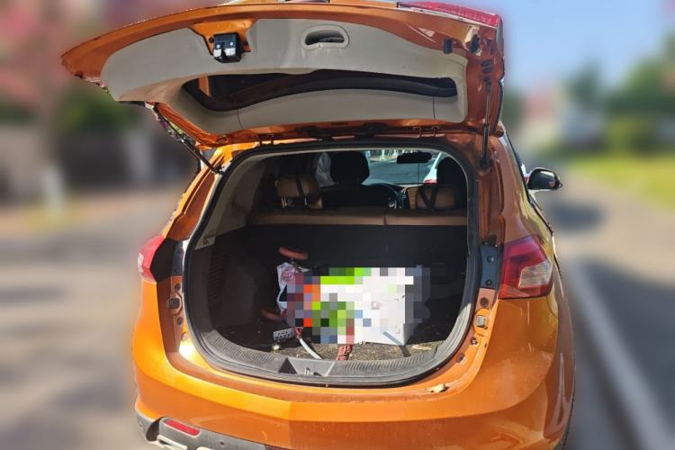 Used BAIC Weiwang S50 2016 1.5T Manual Joyful Premium Edition Trunk