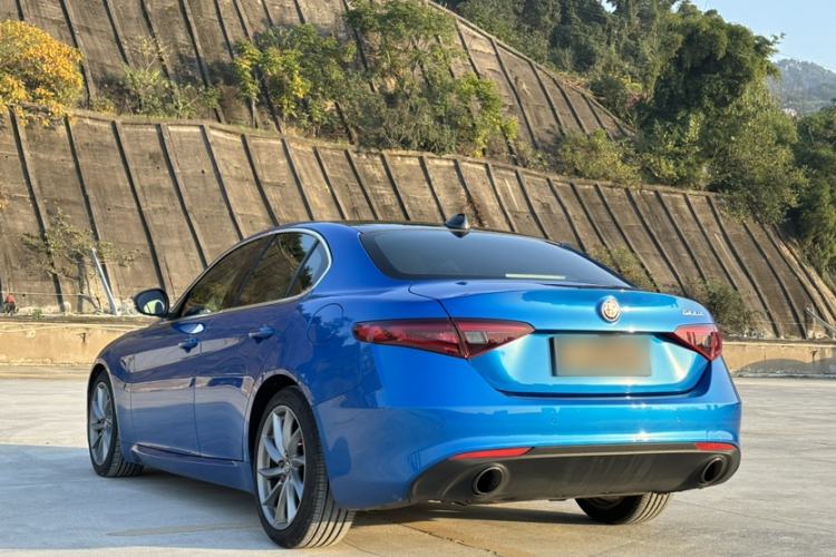 Used Alfa Romeo Giulia 2017 2.0T 280HP Luxury Edition