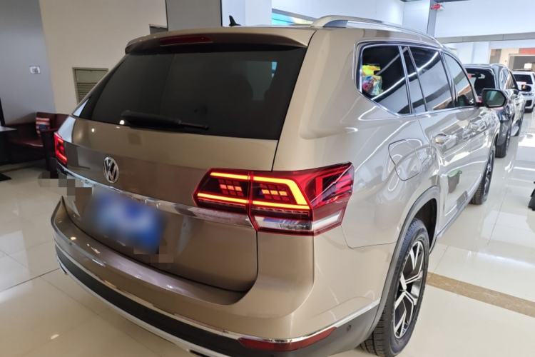 Used Volkswagen Teramont 2017 380TSI Four-Wheel Drive Luxury Edition Rear Right 45 Deg