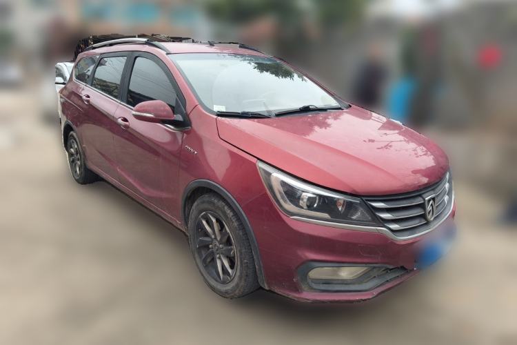 Used Baojun 310W 2017 1.5L Manual Fashion Model China V

