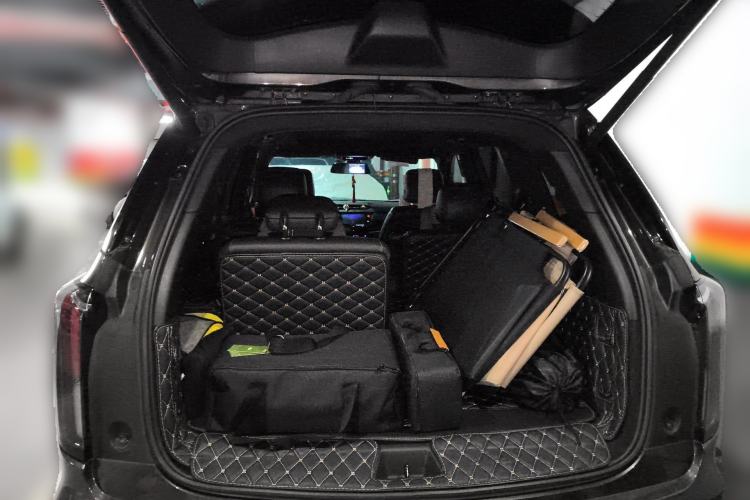 Used Cadillac XT6 2020 28T Six-Seater Luxury Sporty Enjoy-the-Comfort Safety Edition
