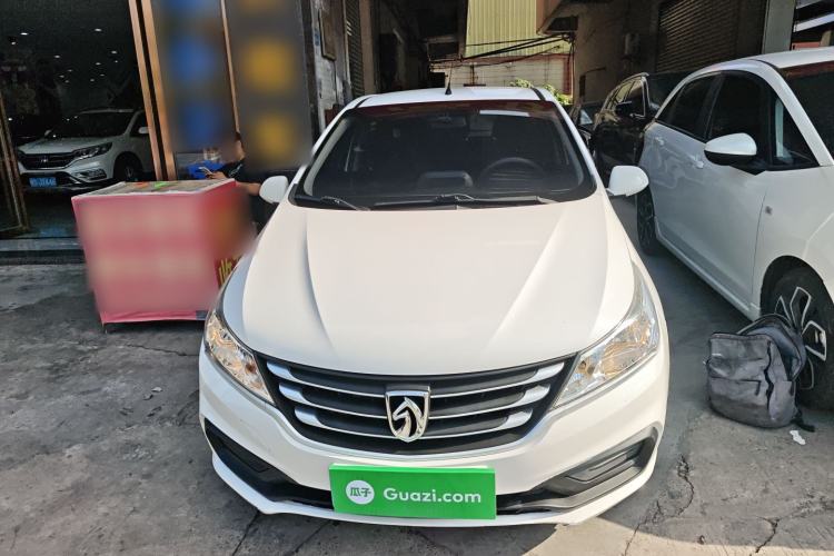 Used Baojun 310 2016 1.2L manual Comfort trim level
