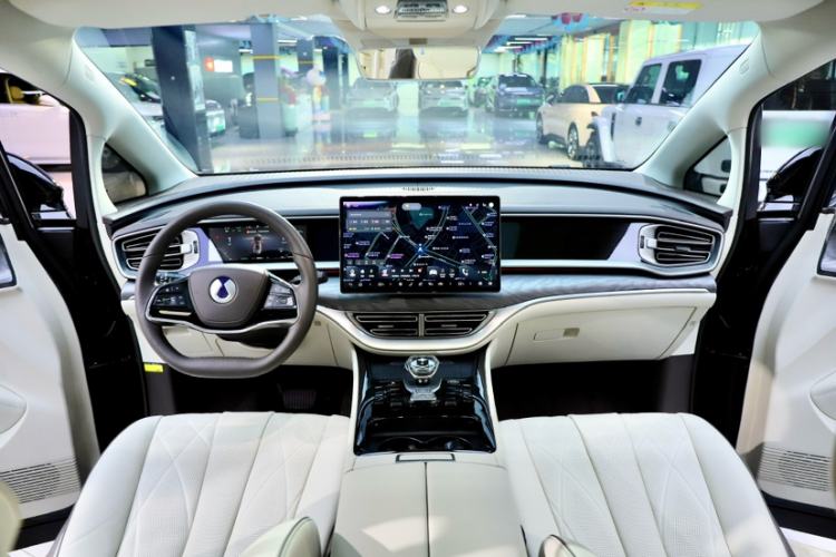 Used Denza D9 2024 DM-i 980 Four-Wheel Drive Prestige Model