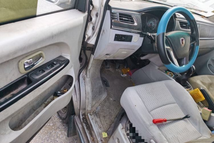 Used Jinbei New Hiace X30L 2016 1.5L Wealth Edition Van DLCG14 Driver Seat