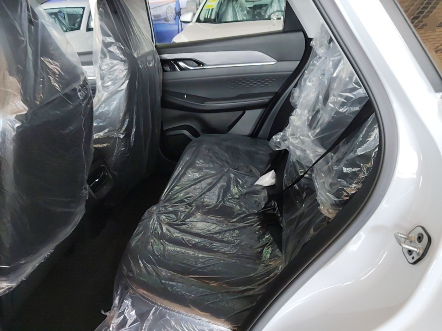 Dongfeng Aeolus SKY EV01 2025 530 km AIR Elite Edition — снимка 20