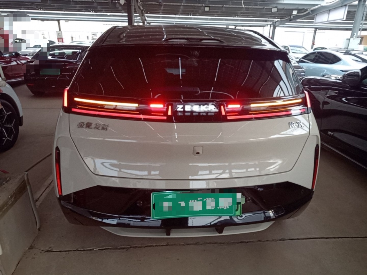 Zeekr X 2023 Rear-Drive YOU Edition 4 Seats — снимка 5