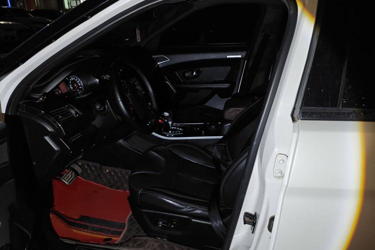 Used Land X7 2016 2.0T Panoramic Prestige Edition Left Front Seat