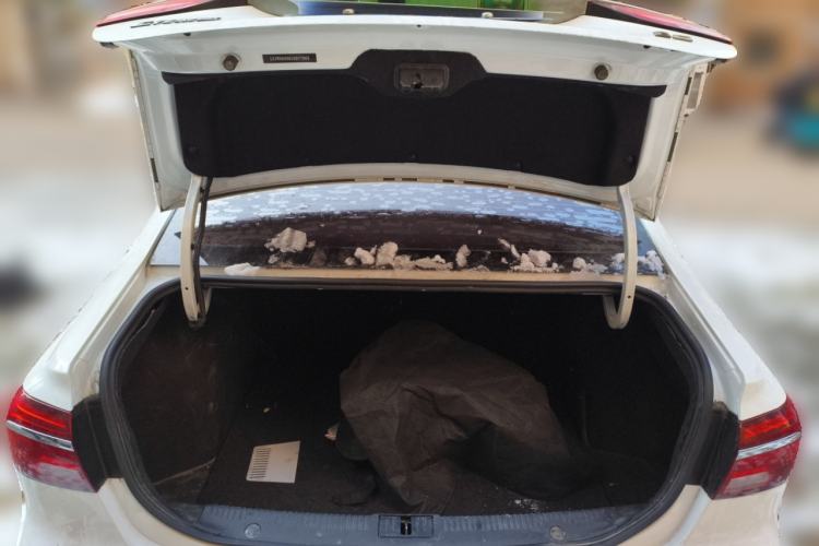 Used Roewe i6 2018 20T Automatic Flagship Edition Trunk