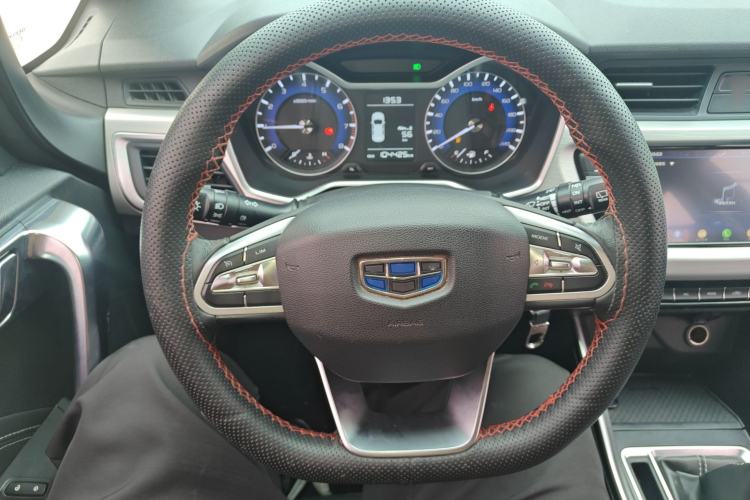 Used Geely Auto Vision X3 2019 Upgraded Model 1.5L Manual Elite Version