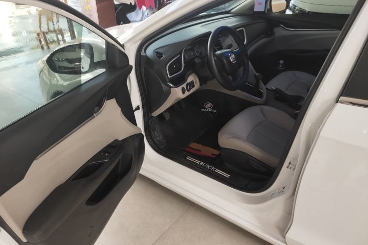 Used Buick GT 2017 15N Manual Elite Version Driver Seat