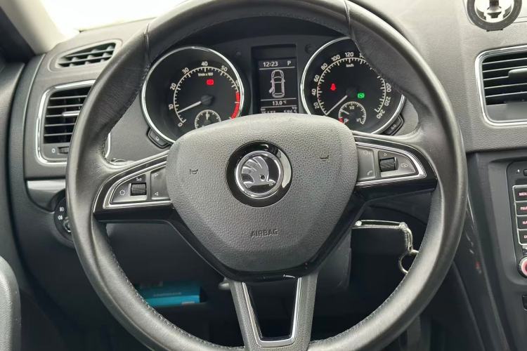 Used Skoda Yeti 2014 1.4 TSI DSG Phantom Edition