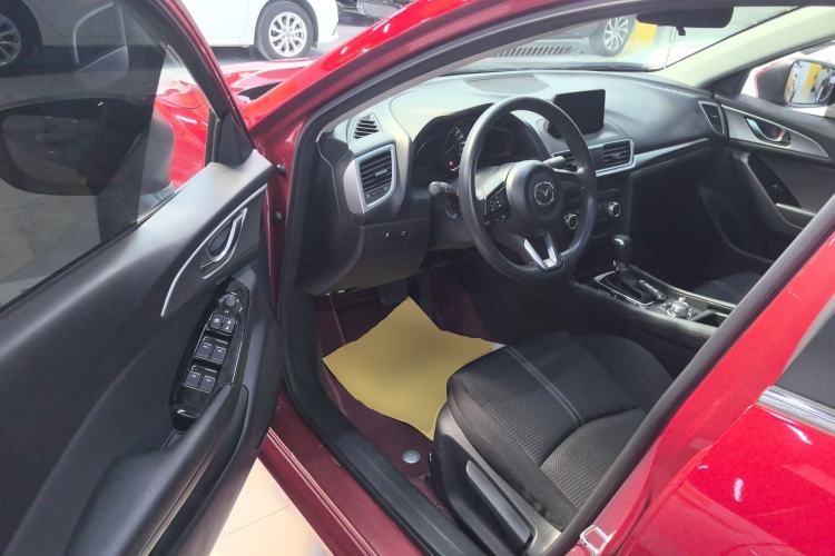 Used Mazda 3 Axela 2019 Cloud-Controlled Sedan 1.5L Automatic Luxury Model China VI Standard