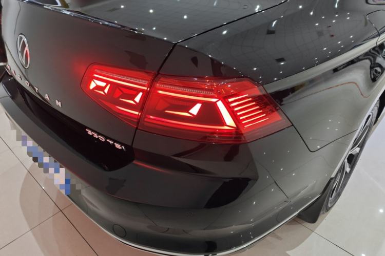 Used Volkswagen Magotan 2020 330TSI DSG Leading Model
