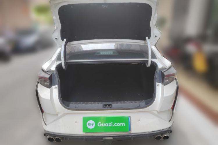 Used Dongfeng Aeolus Yixuan 2021 230T Automatic Dream-Chasing Rider Edition
