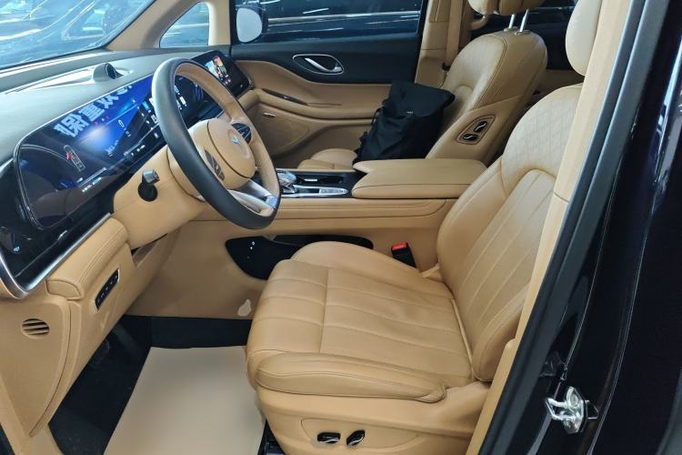 Used VOYAH Dream 2024 PHEV Extended-Range Premium Edition Left Front Seat