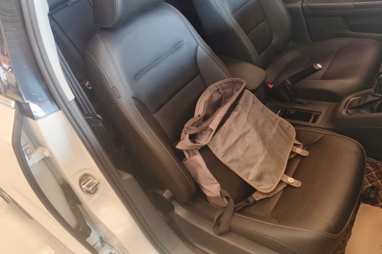 Used Volkswagen Sagitar 2017 230TSI Automatic Comfort Version
