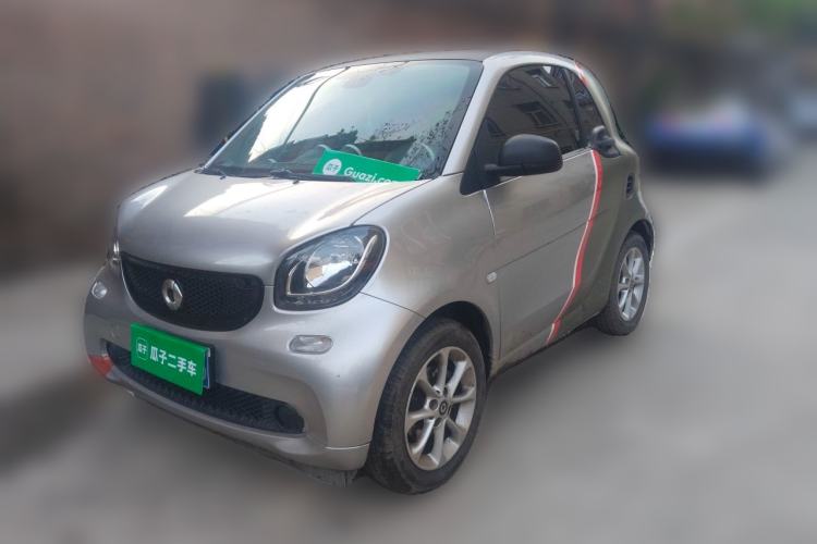 Used smart fortwo 2015 1.0L 52 kW hardtop Dynamic version