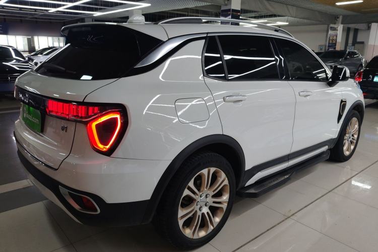 Used Lynk & Co 01 2017 2.0T Two-Wheel Drive Pro Edition
