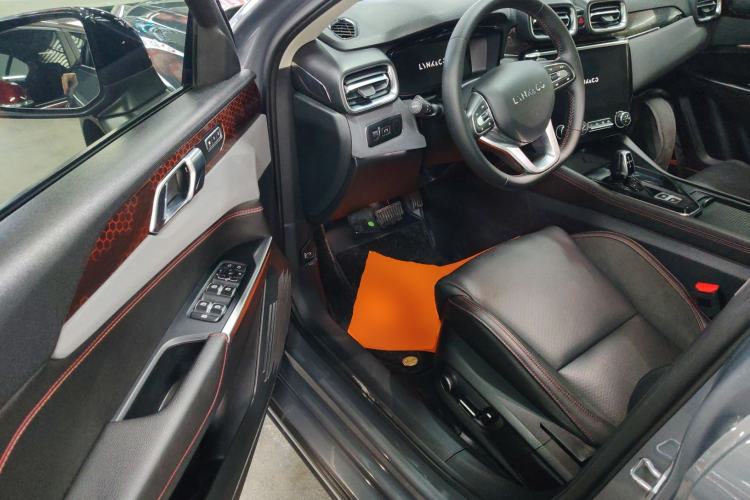 Used Lynk & Co 02 2019 1.5T DCT Two-Wheel Drive Pro Edition China VI Standard
