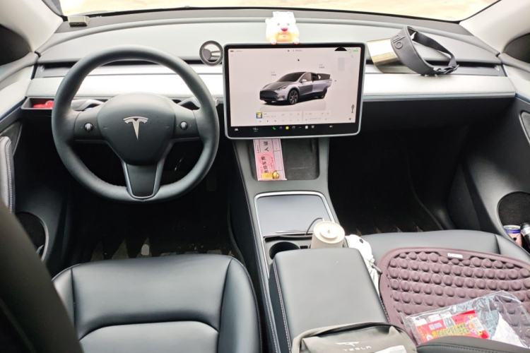 Used Tesla Model Y 2024 Rear-Wheel-Drive Version Center Console