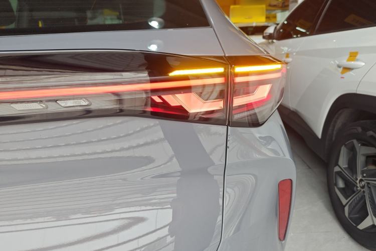 Used Volkswagen ID.UNYX 2024 Revised Pro Long-Range Version Right Rear Taillight