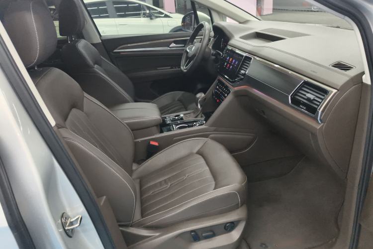 Used Volkswagen Viloran 2020 330TSI Luxury Edition