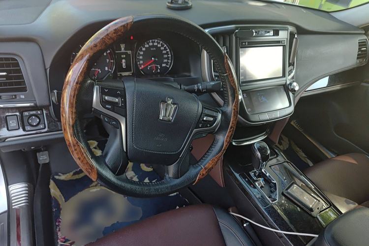 Used Toyota Crown 2018 2.0T Sport Edition Center Console