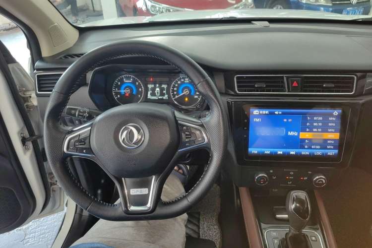 Used Dongfeng Fengon 580 2017 1.5T CVT Luxury Model
