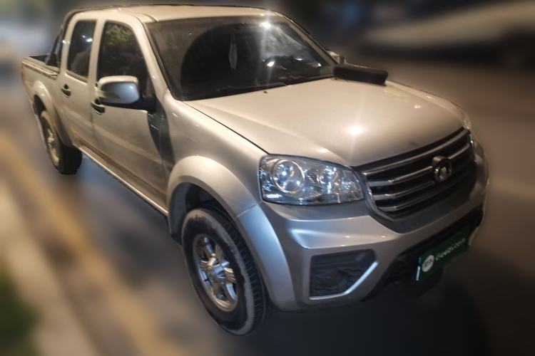 Used Great Wall Wingle 5 2017 2.0T European-spec Diesel Two-Wheel-Drive Entry-Level Big Double-Cab GW4D20D